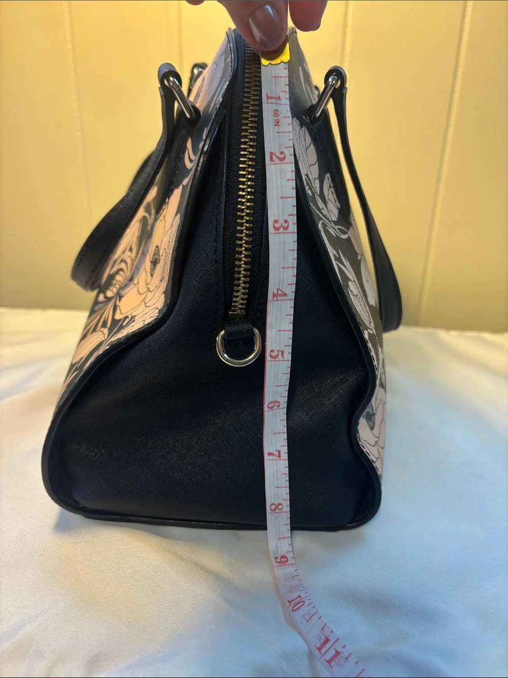 EUC Kate Spade Laurel Way Gardenia Satchel & Wallet Set